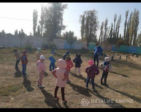 "Күншуақ" ересек тобының дене тәрбиесі оқу қызметін ашық аспан астынды ұйымдастыруы
