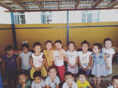 "Күншуақ" ересек тобы "Кітаптар және туылған күн иесіне сыйлық" күні